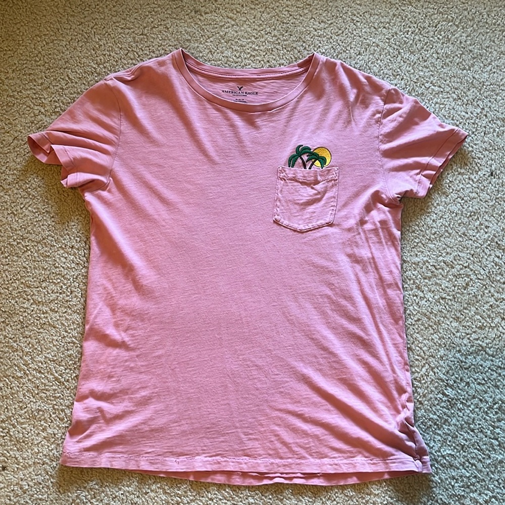 American Eagle Outfitters | Medium Size | Pink Short Sleeved Men’s Shirt